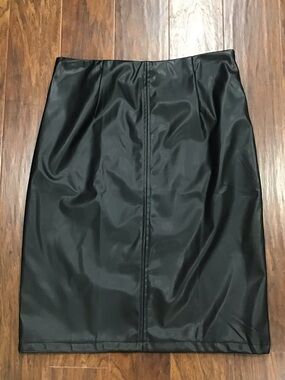 Classic Black Faux Leather Pencil Skirt